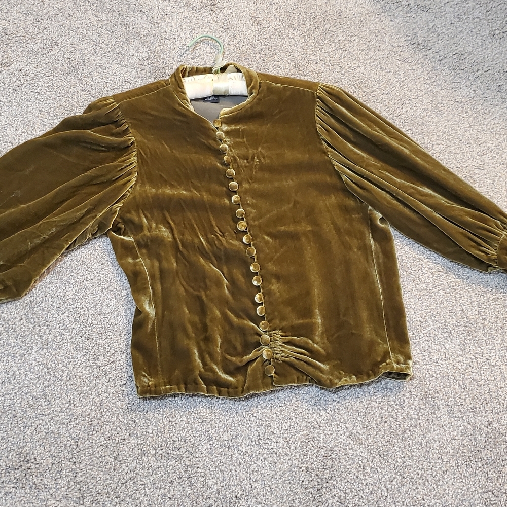 Womens blouse velvet size 4